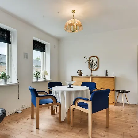 Bjerndrup Lejlighed شقة *