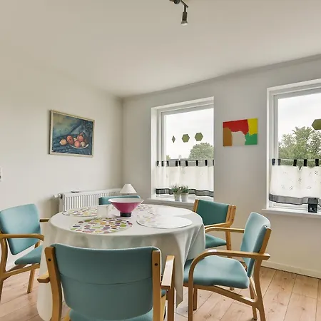 Bjerndrup Lejlighed شقة